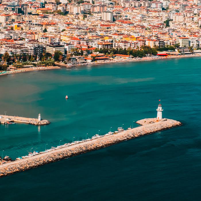 Kuşadası Feribot Bileti Biletgen.com sizi dünyanın en yeni ve etkileyici yerlerine davet ediyor. | İlk durağınız için feribot rezervasyonunuzu şimdi yapın!